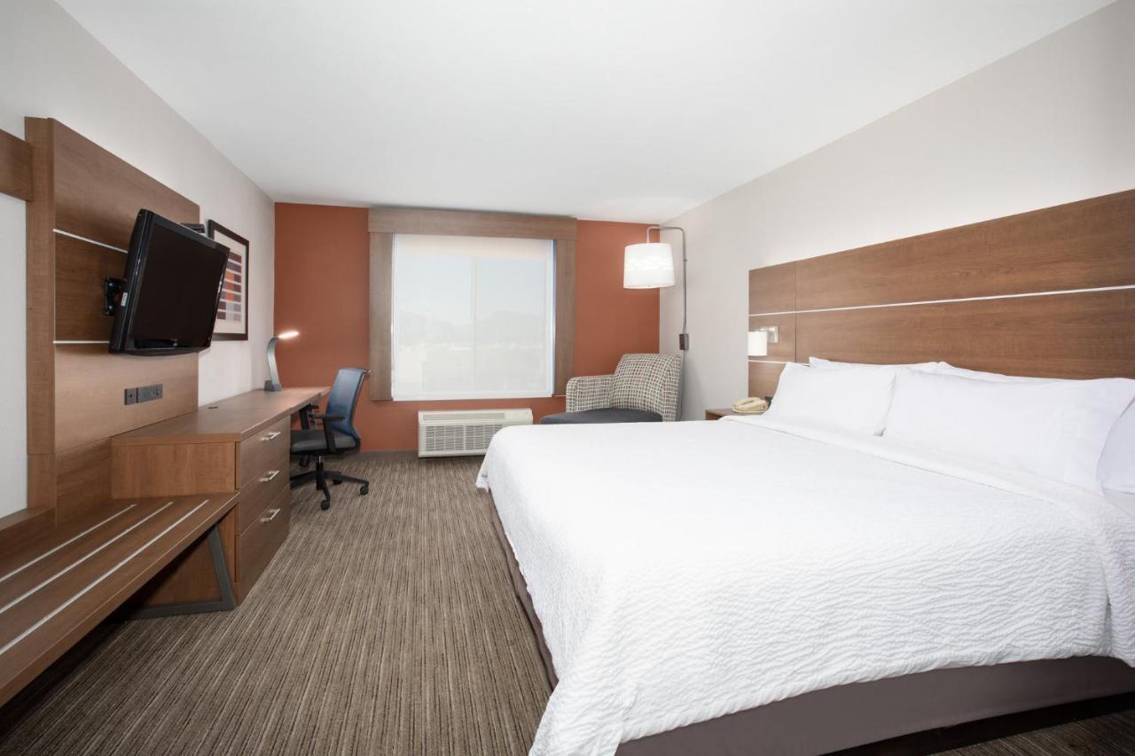 Express & By Ihg Hotel